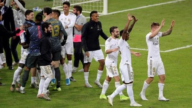 穆帅：本菲卡占绝对优势，但这场比赛连20分钟有效时间都没（穆帅：本菲卡占优，但全场有效比赛时间不足20分钟）