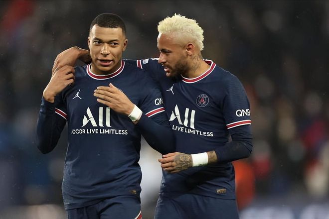 土媒：罗马和米兰都对费内巴切前锋恩-内斯里感兴趣（土耳其媒体：米兰与罗马均有意引进费内巴切前锋恩-内斯里）