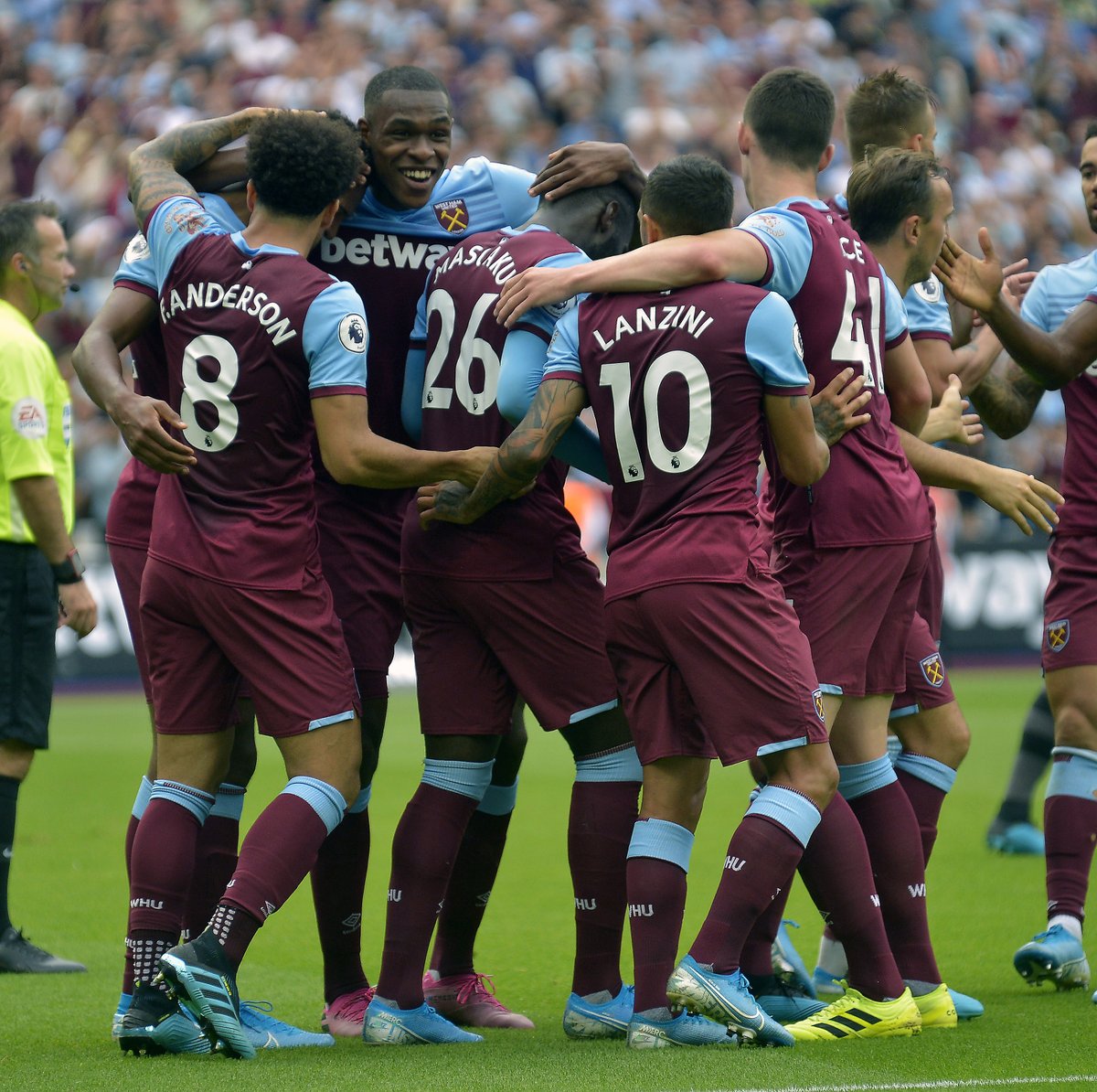 狄龙：联盟中存在很多华而不实的东西，但这往往不能赢球（狄龙直言联盟浮华不少，却难换来胜利）